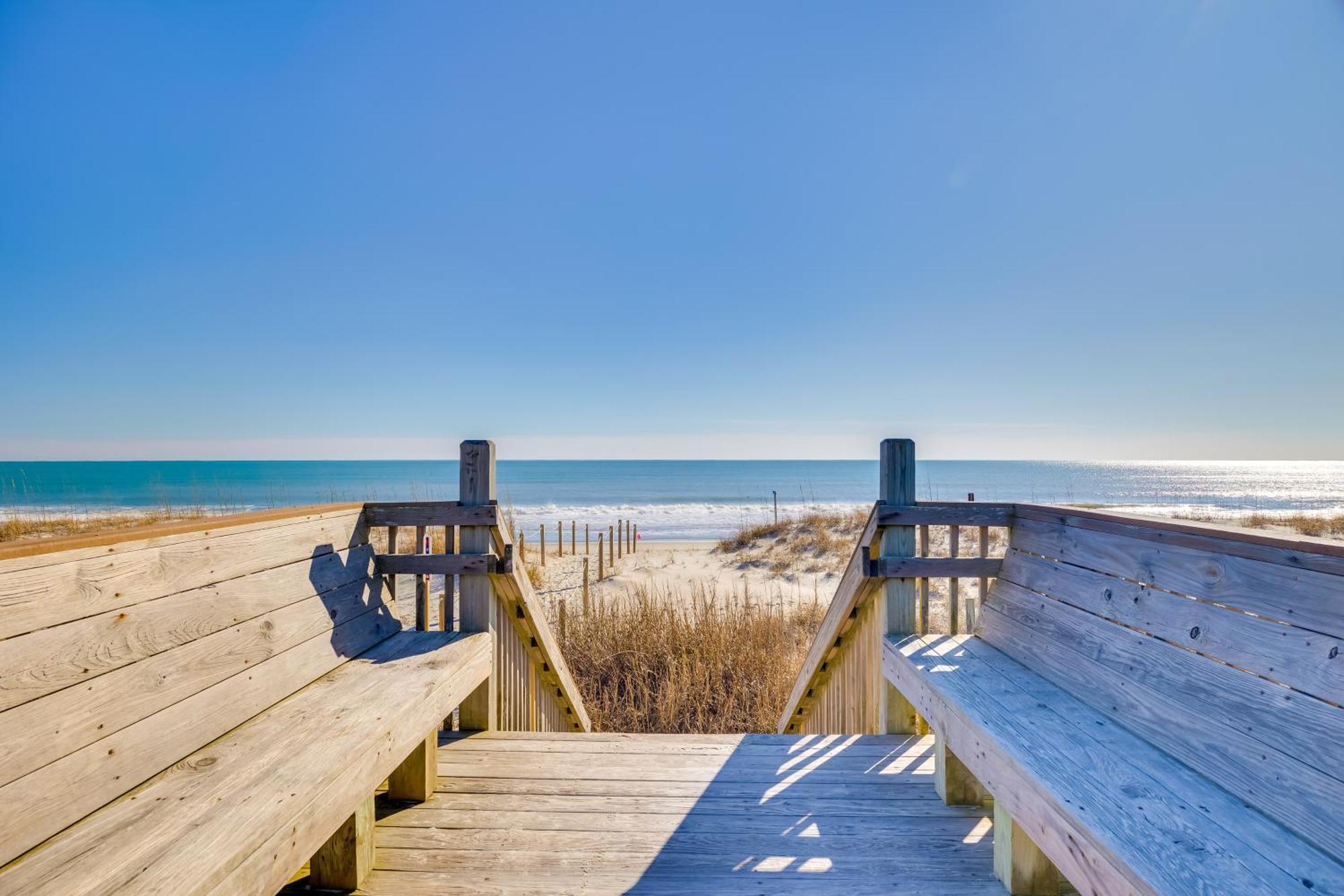 Lovely Emerald Isle Home, Walk To Beach! Exterior photo